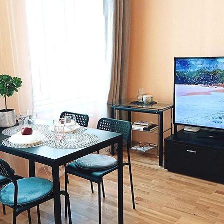 Centrally Located Studio Apartment Riga Eksteriør bilde