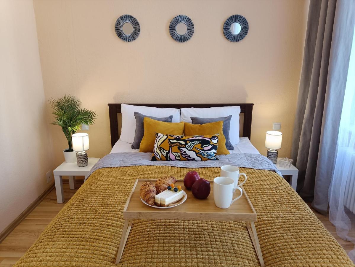 Centrally Located Studio Apartment Riga Eksteriør bilde